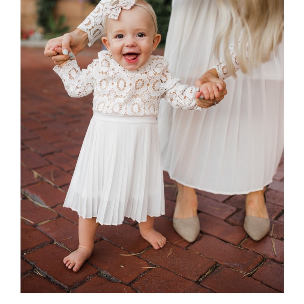 White lace and pleated flower girl dresses